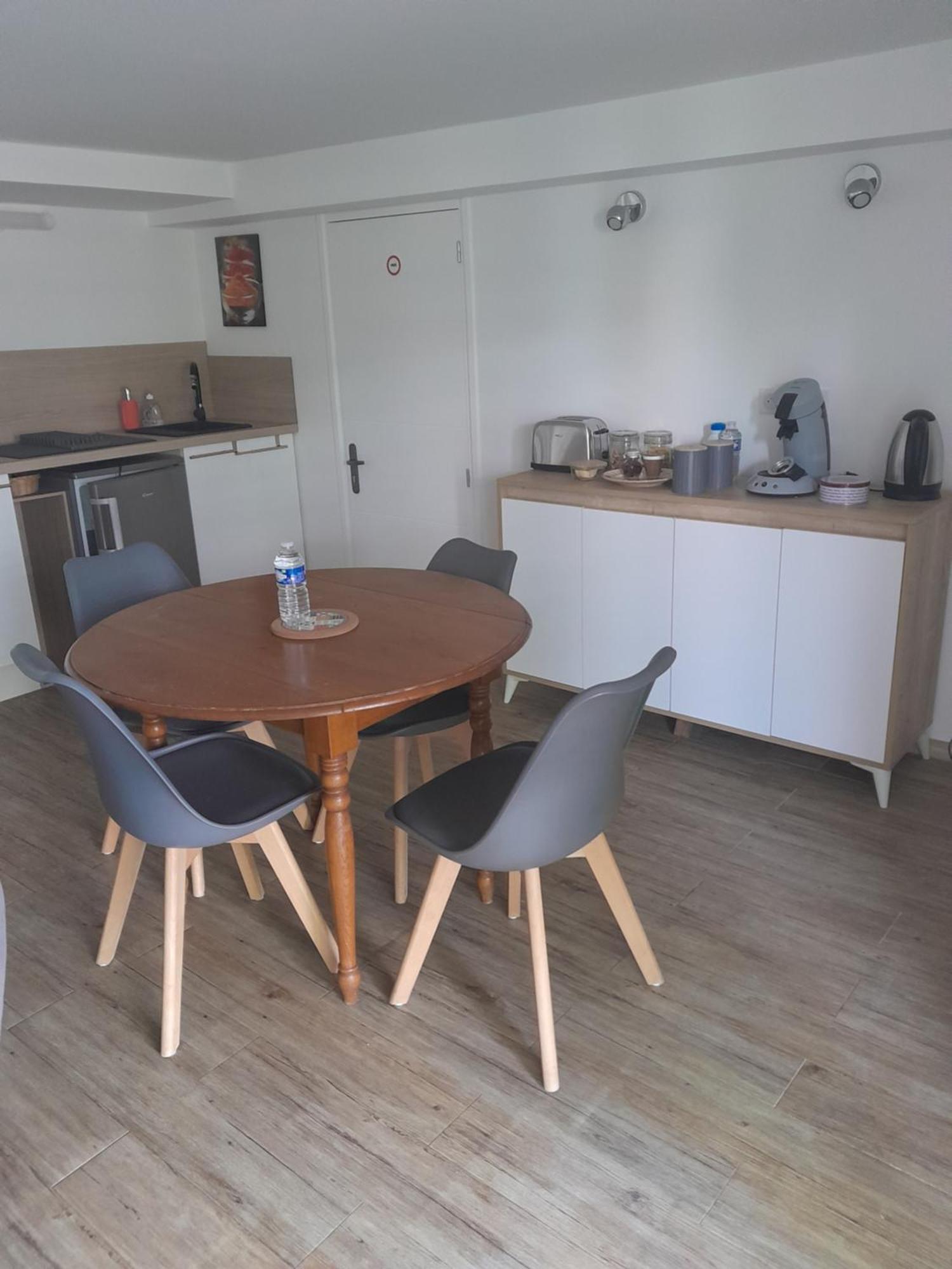 Chez Nous Apartment Tille ภายนอก รูปภาพ
